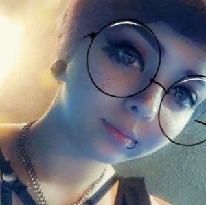 Meet your Posher, Scarlett